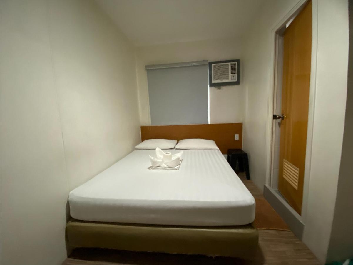 Hotel Oyo 878 Dg Budget Naia Manila