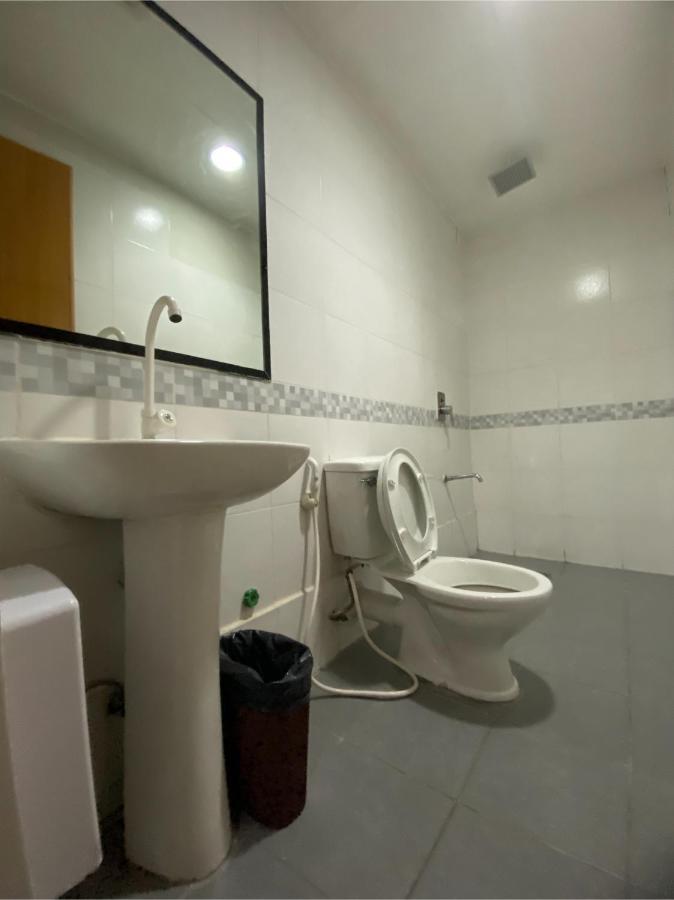 Hotel Oyo 878 Dg Budget Naia 2*